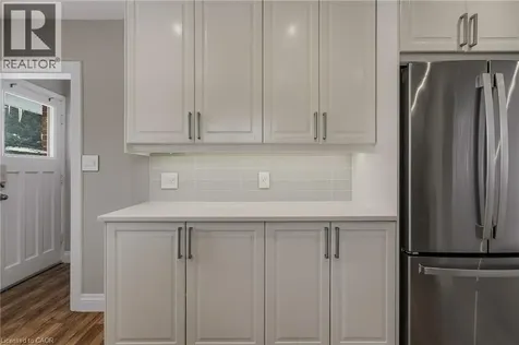 20 Shirley Street Dundas ON L9H 4S3