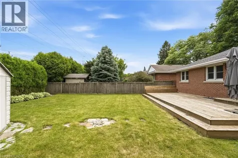 20 Shirley Street Dundas ON L9H 4S3