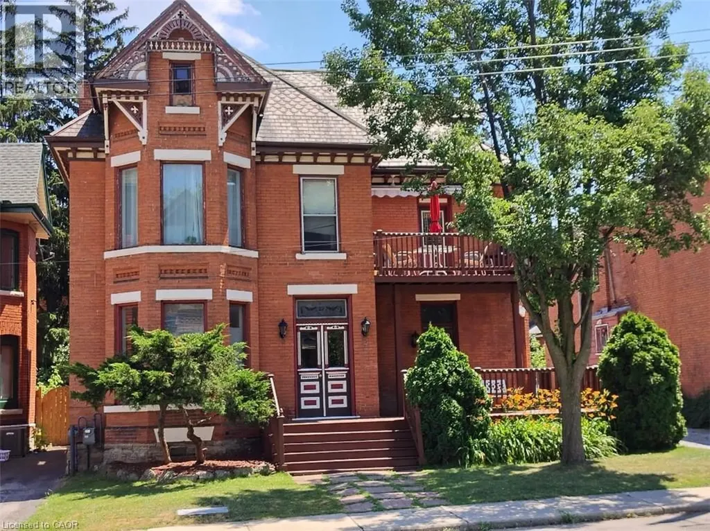27 Ontario Avenue Hamilton ON L8N 2X1