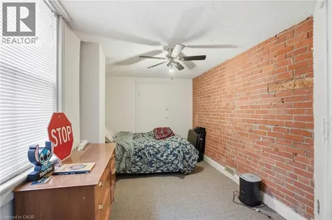 27 Ontario Avenue Hamilton ON L8N 2X1