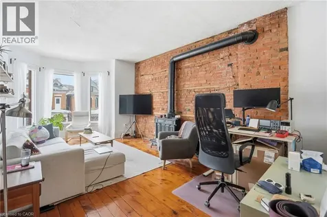 27 Ontario Avenue Hamilton ON L8N 2X1