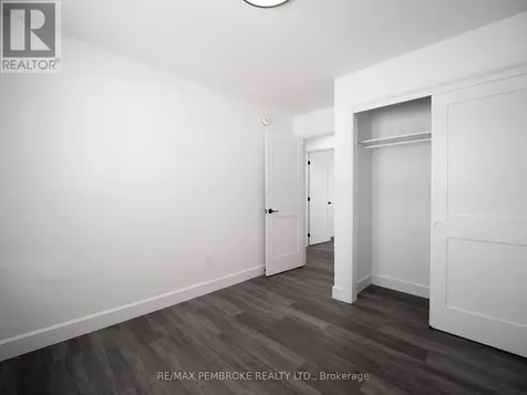 62 Eddy Crescent Pembroke ON K8A 0M1
