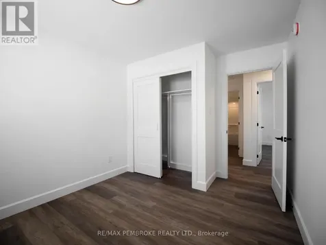 62 Eddy Crescent Pembroke ON K8A 0M1