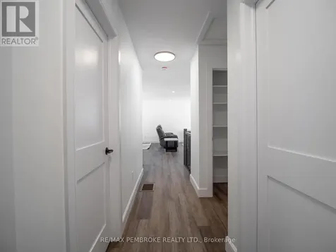 62 Eddy Crescent Pembroke ON K8A 0M1