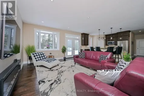 11 Harry Parker Place Adjala-tosorontio ON L0M 1J0