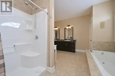 11 Harry Parker Place Adjala-tosorontio ON L0M 1J0