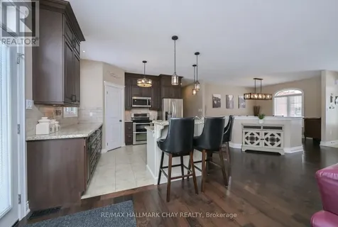11 Harry Parker Place Adjala-tosorontio ON L0M 1J0