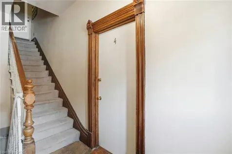 27 Ontario Avenue Hamilton ON L8N 2X1