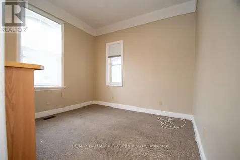 10 Hill Street Selwyn ON K0L 2H0