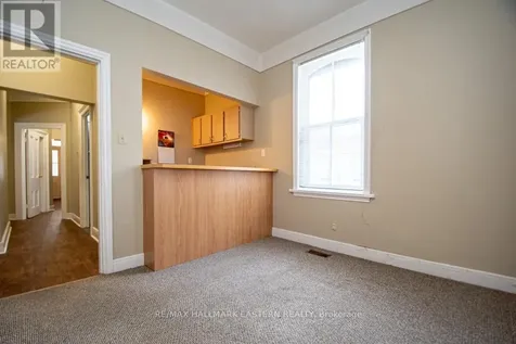 10 Hill Street Selwyn ON K0L 2H0