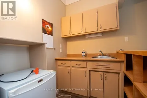10 Hill Street Selwyn ON K0L 2H0