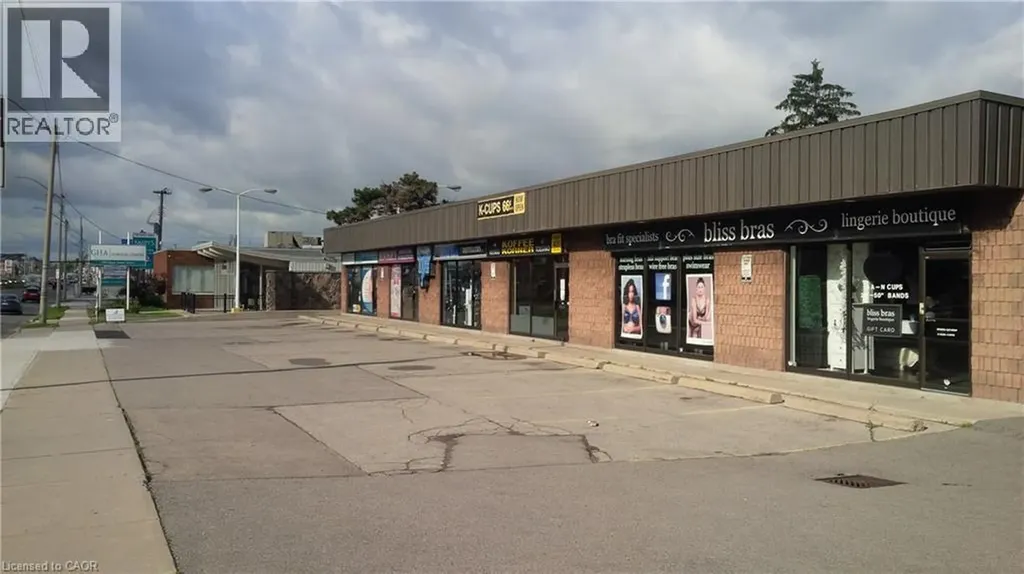 720 Upper James Street Hamilton ON L9C 2Z9