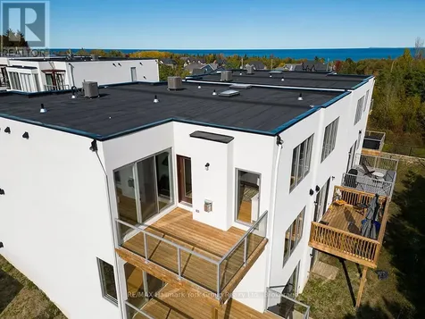 23 Waterview Lane Blue Mountains ON N0H 2P0