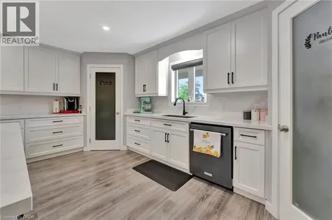 12 Albert Street Langton ON N5V 2L8
