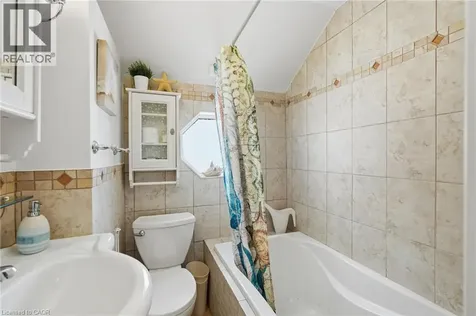 735 Sandy Bay Road Dunnville ON N1A 2W6