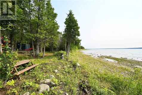 102 Sandy Point Manitowaning ON P0P 1N0