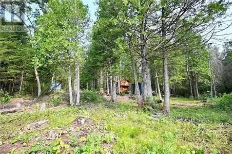 102 Sandy Point Manitowaning ON P0P 1N0