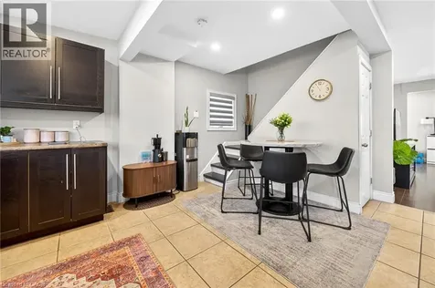 9 Bayside Avenue Hamilton ON L8H 7B3