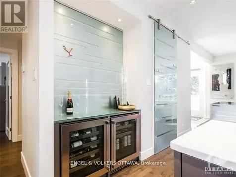 615 Island Park Crescent Ottawa ON K1Y 3P4