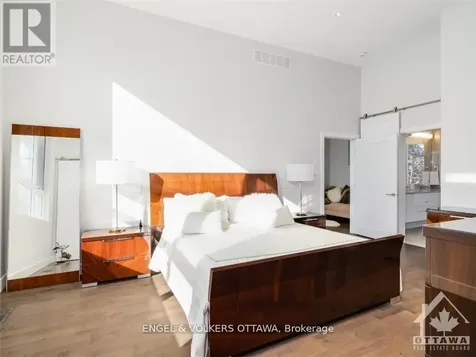 615 Island Park Crescent Ottawa ON K1Y 3P4