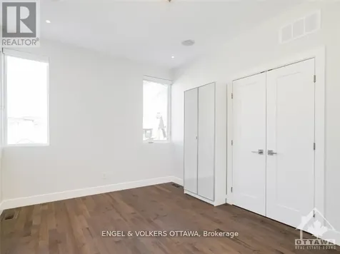 615 Island Park Crescent Ottawa ON K1Y 3P4