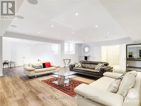 615 Island Park Crescent Ottawa ON K1Y 3P4