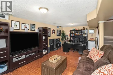 27 Beaverton Drive Hamilton ON L8W 3K9