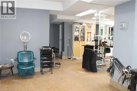2328 King Street East Hamilton ON L8K 1X4