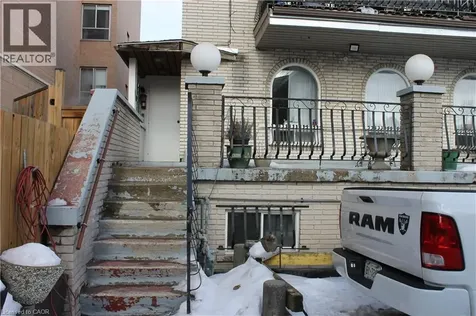 2328 King Street East Hamilton ON L8K 1X4