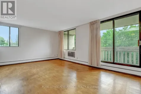 415 Greenview Avenue Ottawa ON K2B 8G5