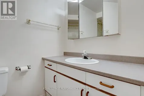 415 Greenview Avenue Ottawa ON K2B 8G5