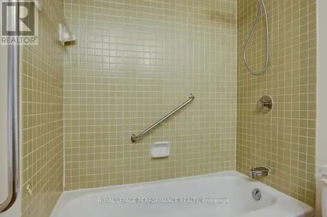 415 Greenview Avenue Ottawa ON K2B 8G5
