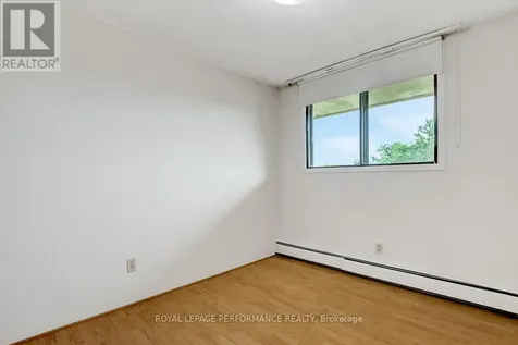 415 Greenview Avenue Ottawa ON K2B 8G5