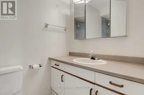 415 Greenview Avenue Ottawa ON K2B 8G5
