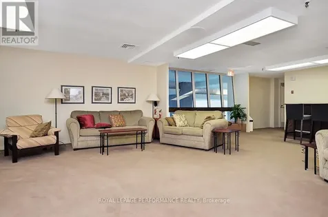 415 Greenview Avenue Ottawa ON K2B 8G5