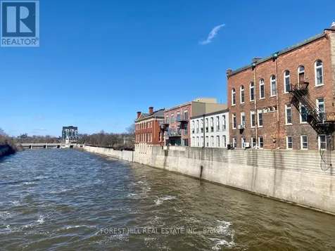 18 Water Street North Cambridge ON N1R 3B1