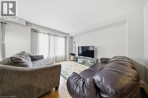 126 Munro Circle Brantford ON N3T 0R4