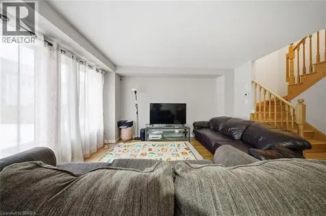 126 Munro Circle Brantford ON N3T 0R4