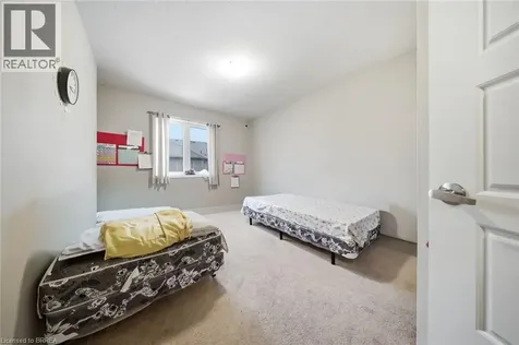 126 Munro Circle Brantford ON N3T 0R4