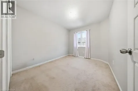 126 Munro Circle Brantford ON N3T 0R4