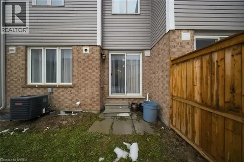 126 Munro Circle Brantford ON N3T 0R4