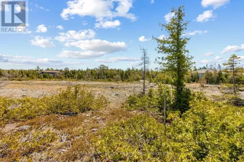 23 Pedwell Drive Northern Bruce Peninsula ON N0H 2R0
