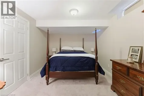 40 Wesleyan Court Ancaster ON L9G 5C7