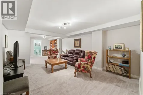 40 Wesleyan Court Ancaster ON L9G 5C7