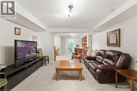 40 Wesleyan Court Ancaster ON L9G 5C7