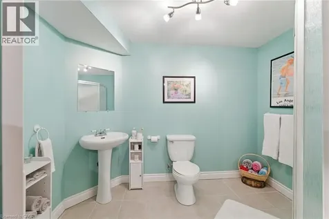 40 Wesleyan Court Ancaster ON L9G 5C7