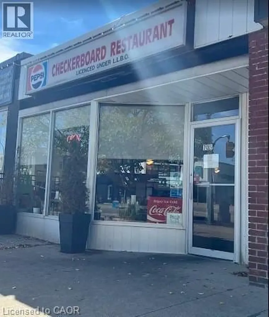 705 Belmont Avenue West Kitchener ON N2M 1P1