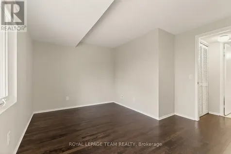 290 Cathcart Street Ottawa ON K1N 5C4