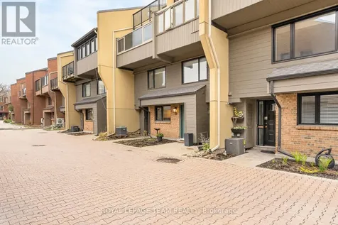 290 Cathcart Street Ottawa ON K1N 5C4