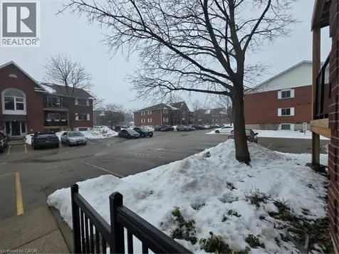 565 Greenfield Avenue Kitchener ON N2C 2P3